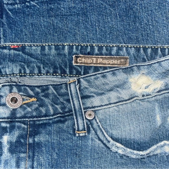 Chip & Pepper Vintage Distressed Denim skirt Size 26 (4) - Picture 4 of 7